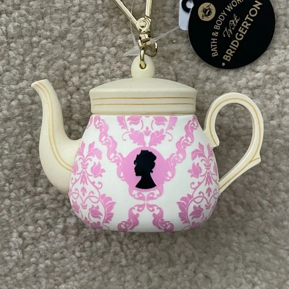 Bath & Body Works Bridgerton Tea Pot + Fancy Carriage PocketBac Holder - Picture 7 of 16